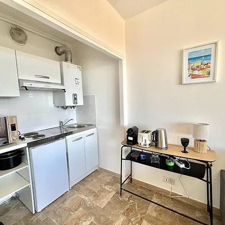 1 Piece Avec Parking A - Fr-1-61-642 Apartment